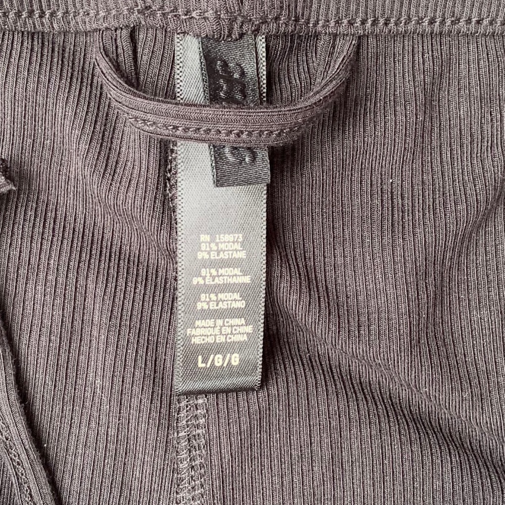 SKIMS Rib 2 Piece Pajamas Set - Picture 8 of 11